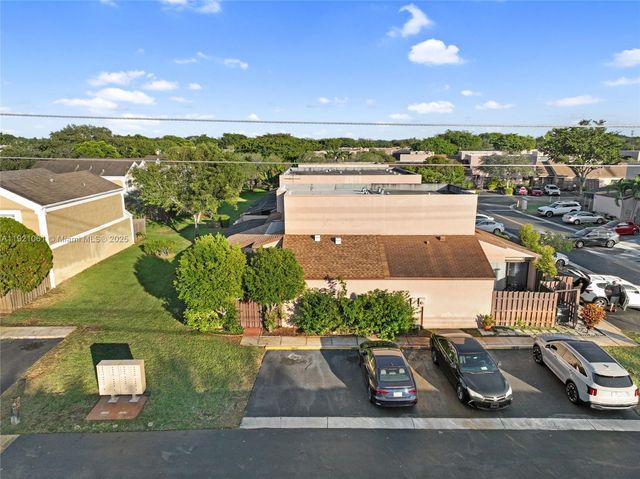 12393 NW 12th Ct, Pembroke Pines, FL 33026