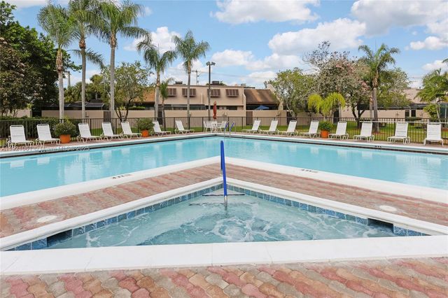 12393 NW 12th Ct, Pembroke Pines, FL 33026