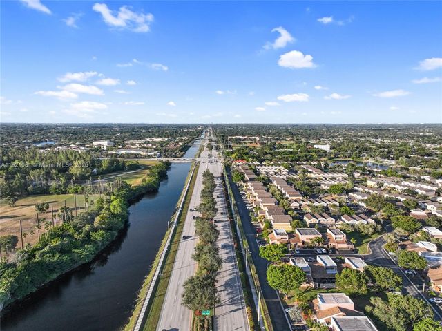 12393 NW 12th Ct, Pembroke Pines, FL 33026