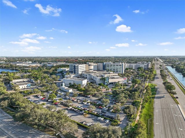 12393 NW 12th Ct, Pembroke Pines, FL 33026