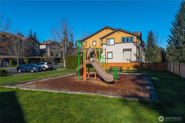 16528 2nd Park SE, Bothell, WA 98012