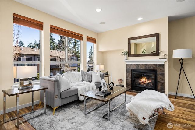 16528 2nd Park SE, Bothell, WA 98012