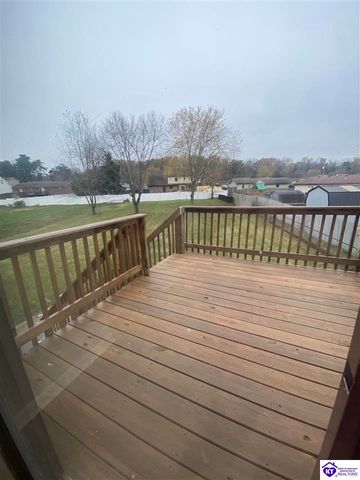 1393 Kingswood Way, Radcliff, KY 40160