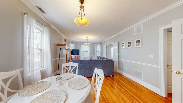 435 E 7th St 2, Boston, MA 02127