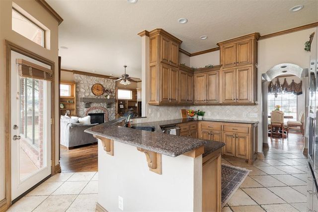 417 Heritage Green Road, Edmond, OK 73003