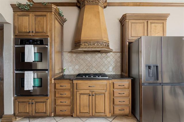 417 Heritage Green Road, Edmond, OK 73003