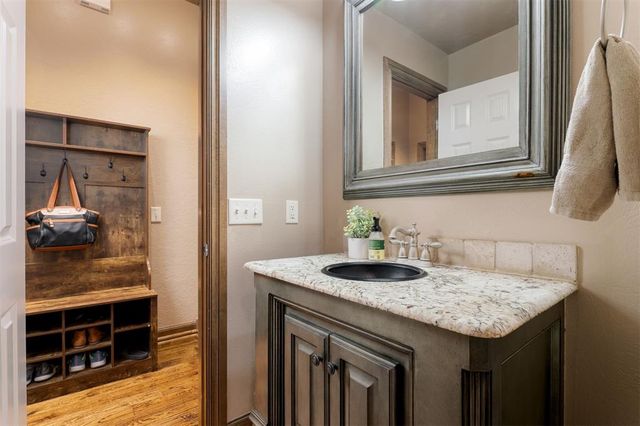 417 Heritage Green Road, Edmond, OK 73003