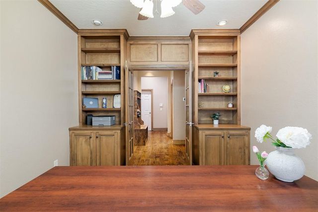 417 Heritage Green Road, Edmond, OK 73003