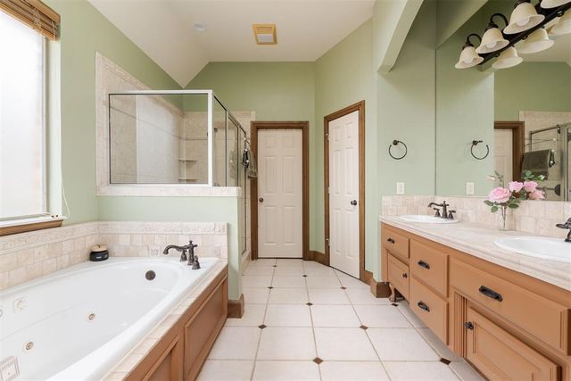 417 Heritage Green Road, Edmond, OK 73003