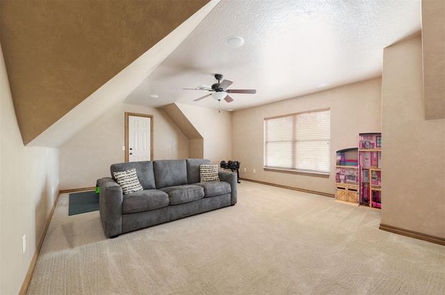 417 Heritage Green Road, Edmond, OK 73003