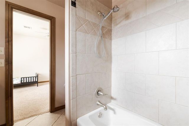 417 Heritage Green Road, Edmond, OK 73003