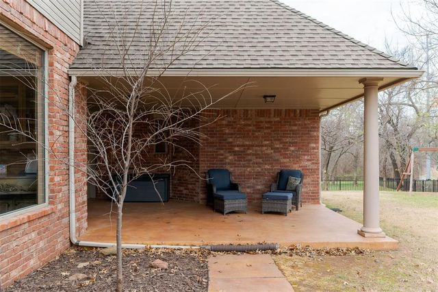 417 Heritage Green Road, Edmond, OK 73003