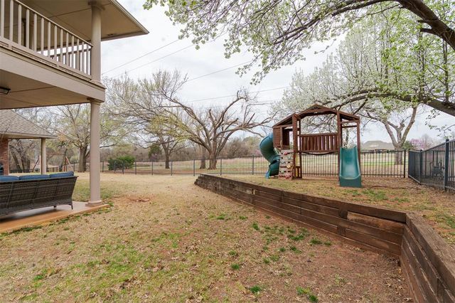 417 Heritage Green Road, Edmond, OK 73003