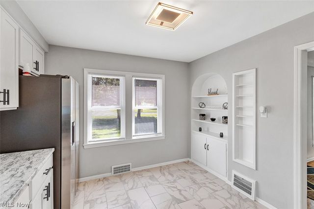 4624 Derbyshire Drive, Warrensville Heights, OH 44128