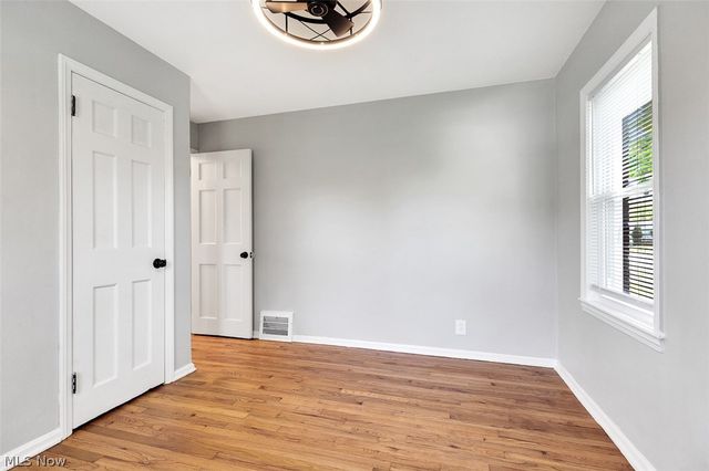 4624 Derbyshire Drive, Warrensville Heights, OH 44128