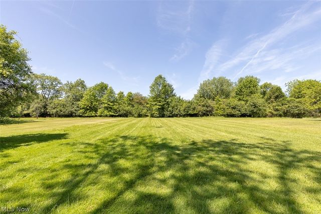 4624 Derbyshire Drive, Warrensville Heights, OH 44128