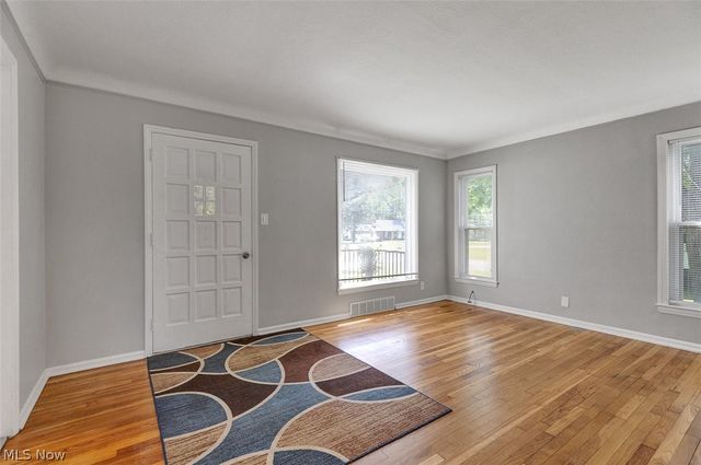 4624 Derbyshire Drive, Warrensville Heights, OH 44128