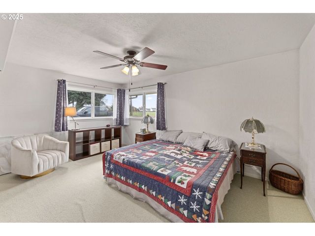 91247 N WILLAMETTE St, Eugene, OR 97408