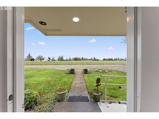 91247 N WILLAMETTE St, Eugene, OR 97408