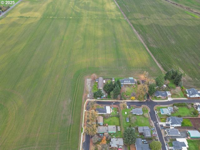 91247 N WILLAMETTE St, Eugene, OR 97408