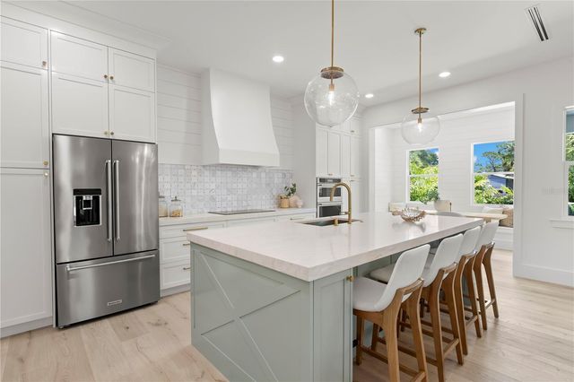 511 BUCKINGHAM AVENUE E, Oldsmar, FL 34677