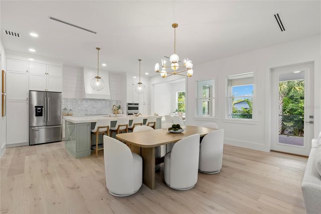 511 BUCKINGHAM AVENUE E, Oldsmar, FL 34677