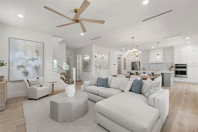 511 BUCKINGHAM AVENUE E, Oldsmar, FL 34677