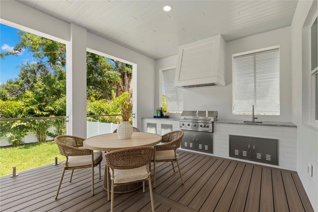 511 BUCKINGHAM AVENUE E, Oldsmar, FL 34677