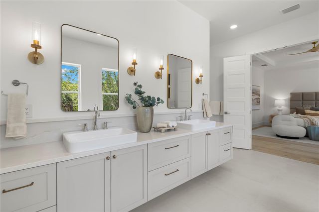 511 BUCKINGHAM AVENUE E, Oldsmar, FL 34677