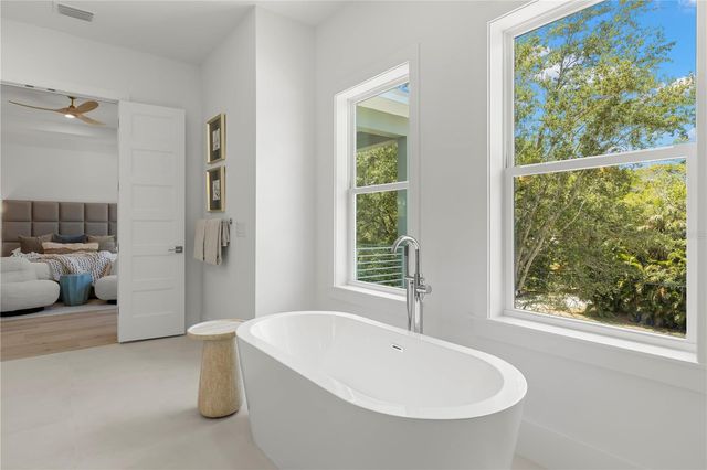 511 BUCKINGHAM AVENUE E, Oldsmar, FL 34677