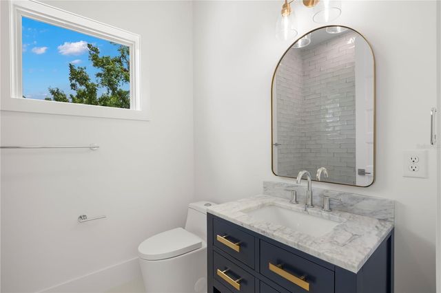 511 BUCKINGHAM AVENUE E, Oldsmar, FL 34677