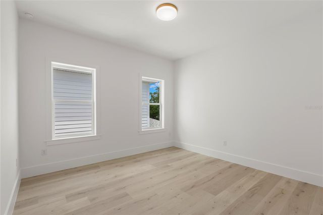 511 BUCKINGHAM AVENUE E, Oldsmar, FL 34677