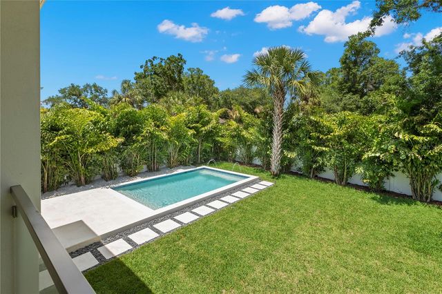 511 BUCKINGHAM AVENUE E, Oldsmar, FL 34677