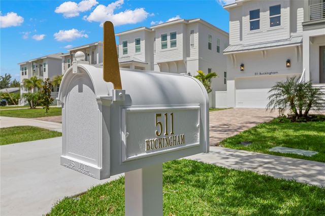 511 BUCKINGHAM AVENUE E, Oldsmar, FL 34677