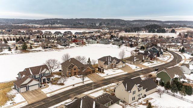 3964 Autumn Lake Court SW, Rochester, MN 55902