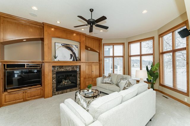 3964 Autumn Lake Court SW, Rochester, MN 55902