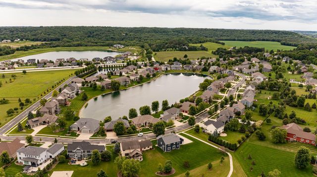 3964 Autumn Lake Court SW, Rochester, MN 55902