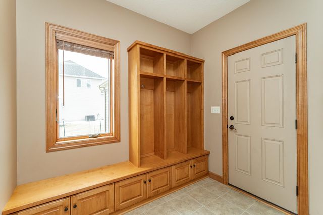 3964 Autumn Lake Court SW, Rochester, MN 55902