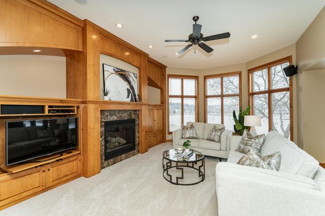 3964 Autumn Lake Court SW, Rochester, MN 55902