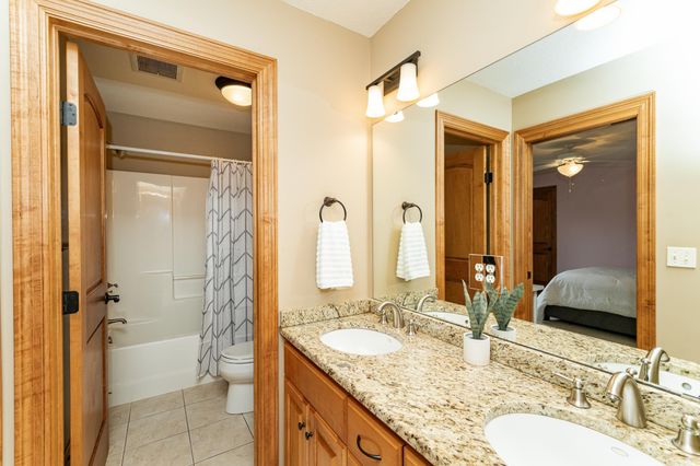 3964 Autumn Lake Court SW, Rochester, MN 55902