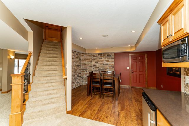 3964 Autumn Lake Court SW, Rochester, MN 55902