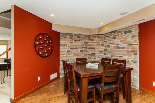 3964 Autumn Lake Court SW, Rochester, MN 55902