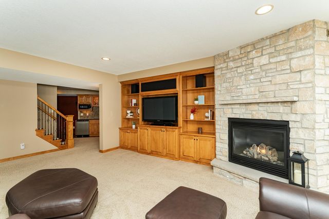 3964 Autumn Lake Court SW, Rochester, MN 55902