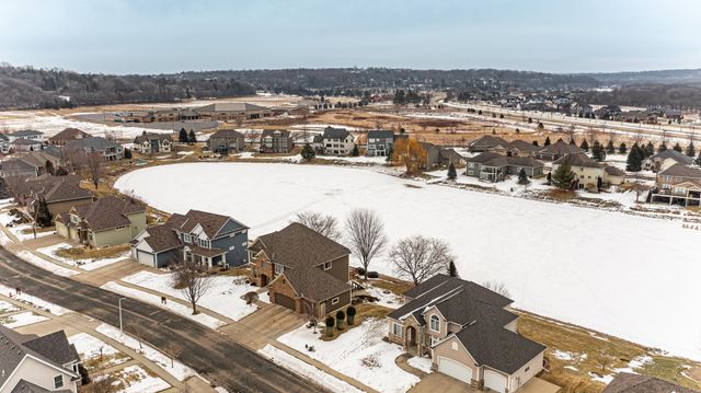 3964 Autumn Lake Court SW, Rochester, MN 55902