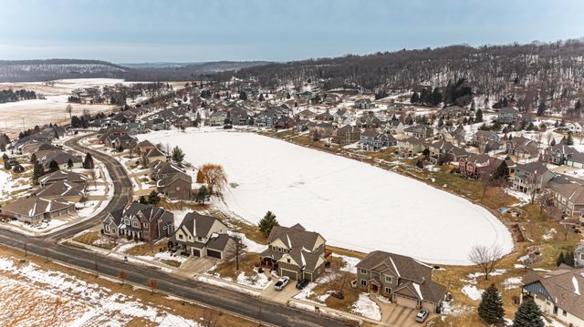 3964 Autumn Lake Court SW, Rochester, MN 55902