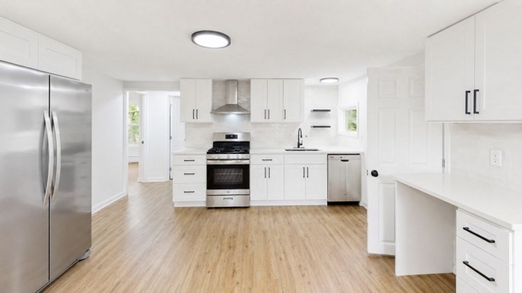 291 Broadway D, Haverhill, MA 01832