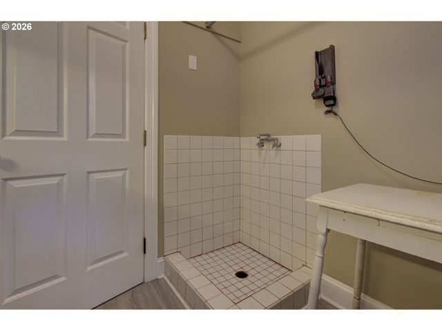 18410 S GREENVIEW Dr, Oregon City, OR 97045