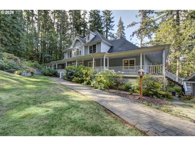 18410 S GREENVIEW Dr, Oregon City, OR 97045