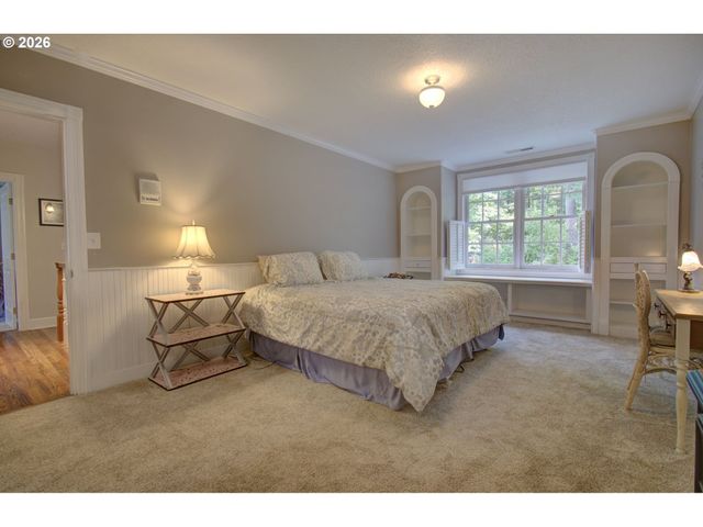 18410 S GREENVIEW Dr, Oregon City, OR 97045