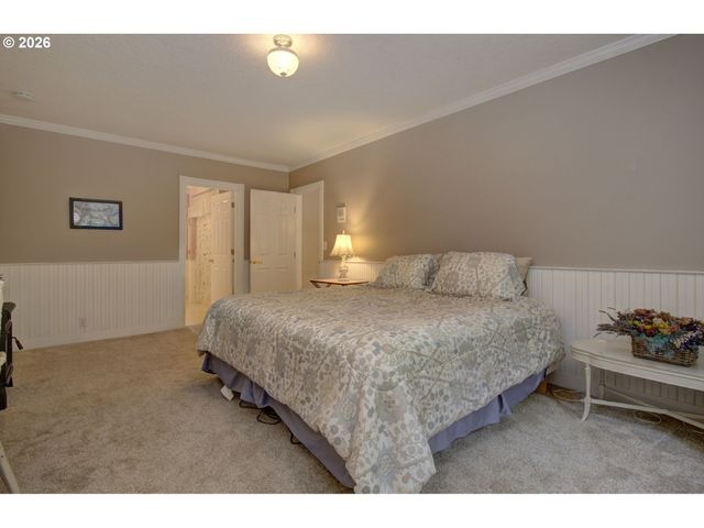 18410 S GREENVIEW Dr, Oregon City, OR 97045